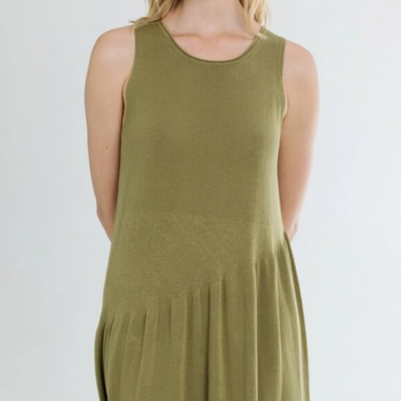 The Riya Dress - Picture 2 of 5